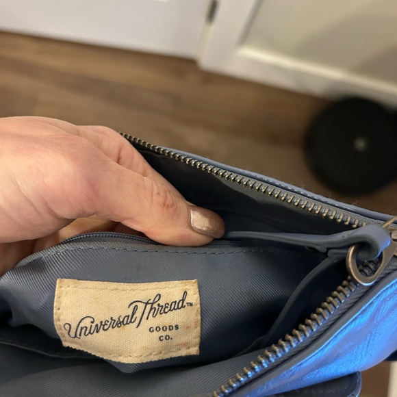 Universal Thread Vibrant Blue Crossbody Bag - Picture 4 of 4